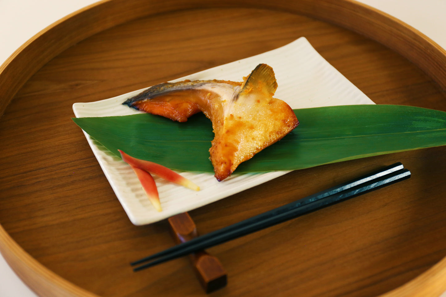 サーモン好きの方に食べて頂きたい!キングサーモンのカマ味噌漬け!【冷凍】【送料別】