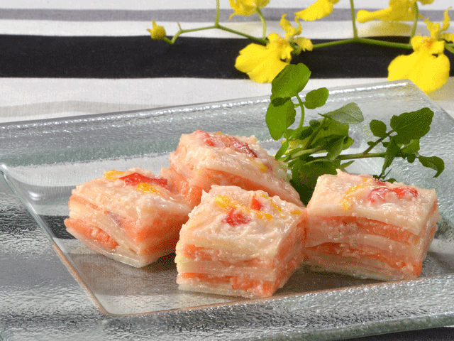 まるでケーキ!な糀漬け とろけるサーモンの旨み!魚と野菜が織りなすおいしさ「ミルフィーユ」【冷凍】【送料別】