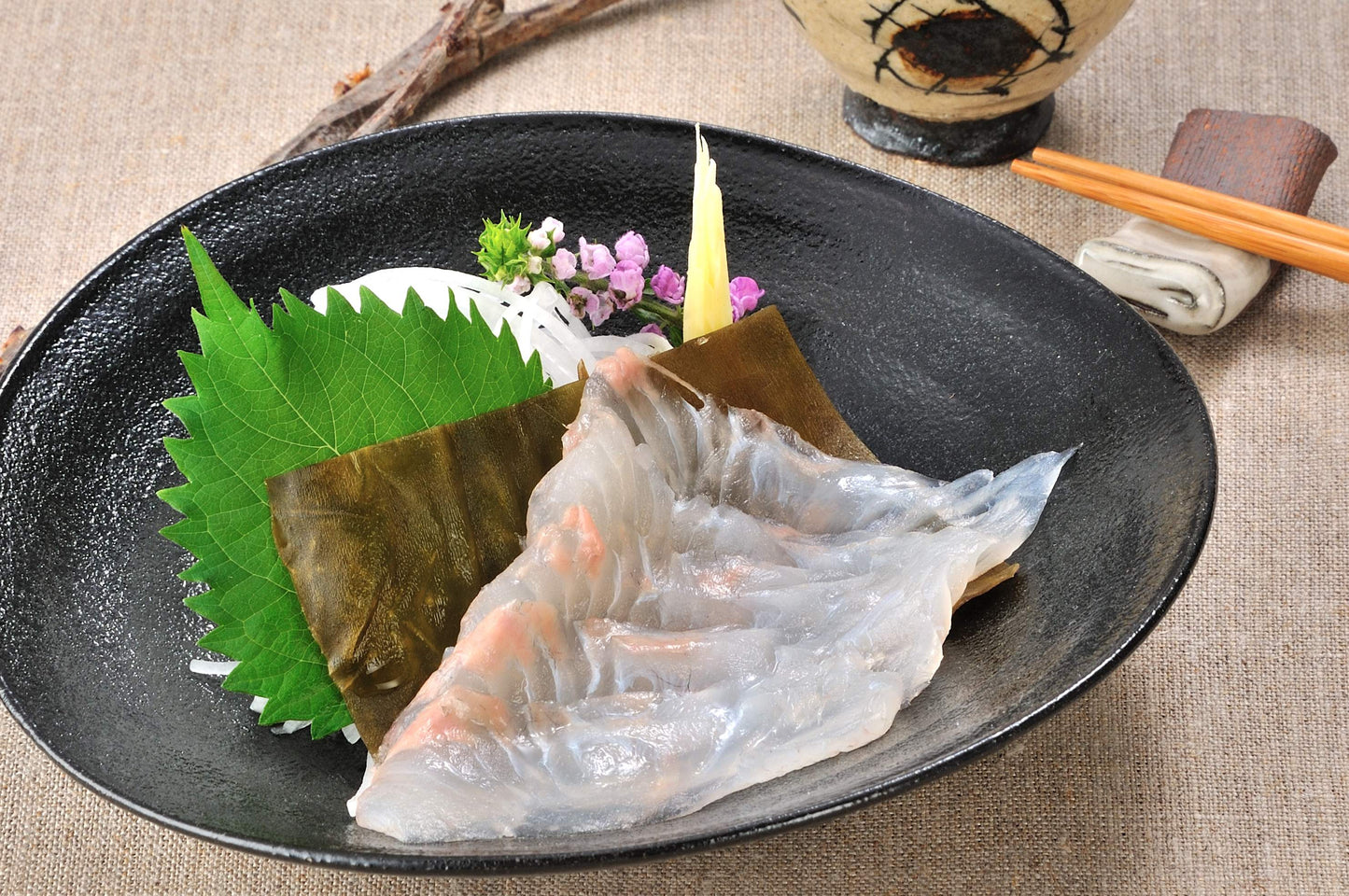 富山の郷土料理 昆布〆！ ひらめ１００ｇ【冷凍】【送料別】
